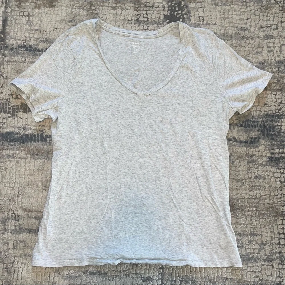lightly worn tee - Picture 1 of 3